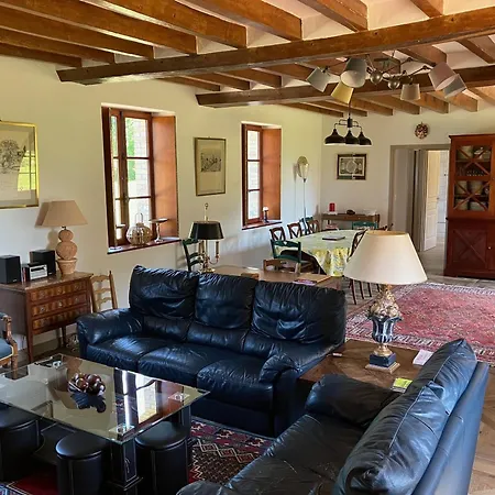 Σπίτι διακοπών Luxueux Avec Piscine Et Wifi, Proche Circuit 24h Du Mans, Animaux Bienvenus - Fr-1-410-430 *