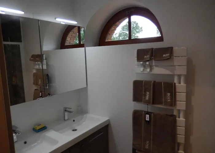 Casa vacanze Luxueux Avec Piscine Et Wifi, Proche Circuit 24h Du Mans, Animaux Bienvenus - Fr-1-410-430 *